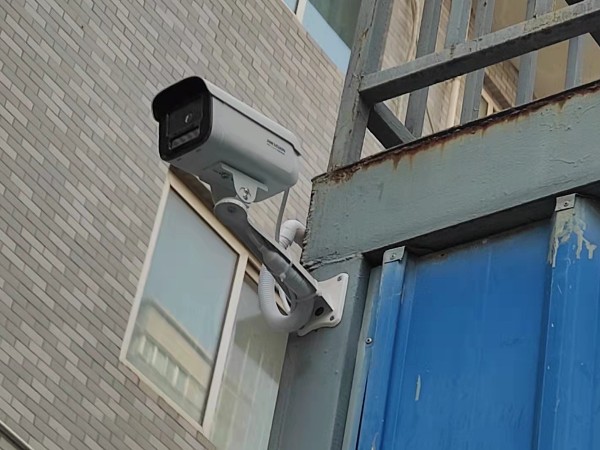 監控攝像機
